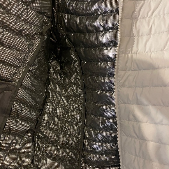 Columbia puff coat with hood XXL - Picture 3 of 5